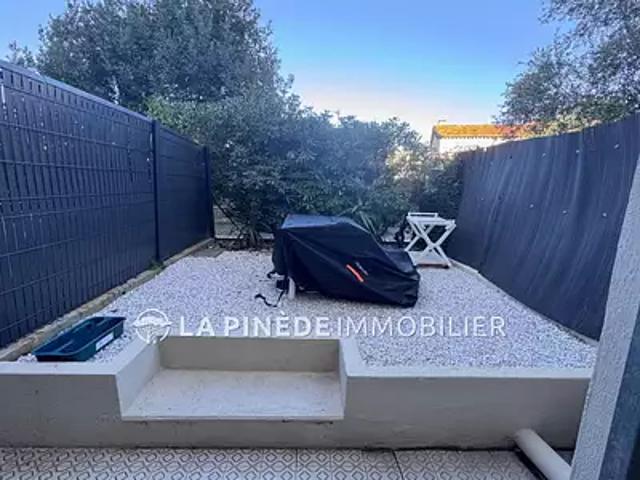 Cagnes sur Mer 06800 Location appartement 1 pièce t1 terrasse parking