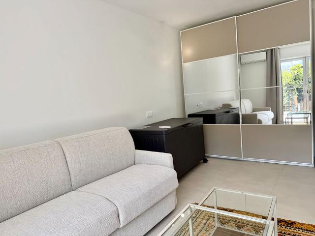 CAGNES SUR MER, 2 PIECES, TERRASSE JARDIN LOCATION EN MEUBLE