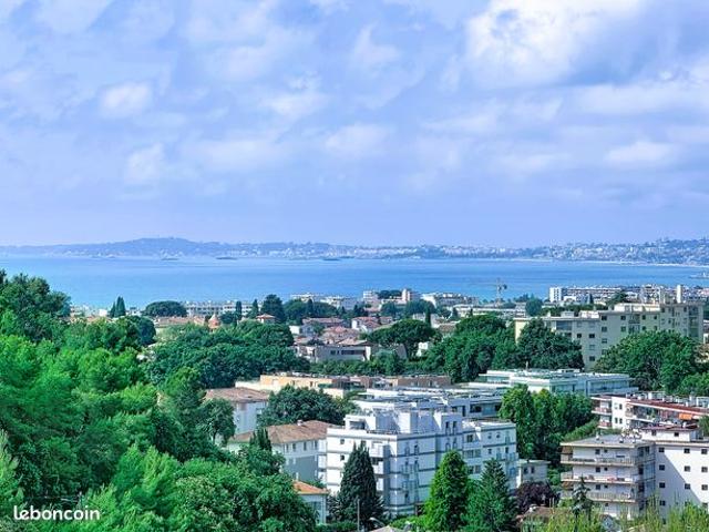 Cagnes sur mer 2 pieces vue mer piscine