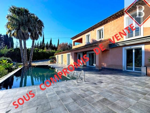 Cagnes sur Mer Villa 250 m² 2 piscines avec jardin 3500 m² + G
