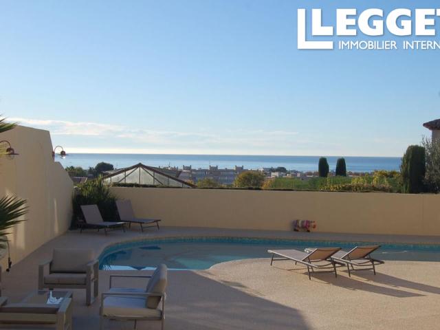 Cagnes Sur Mer Villa individuelle 4 chambres, vue mer, piscine