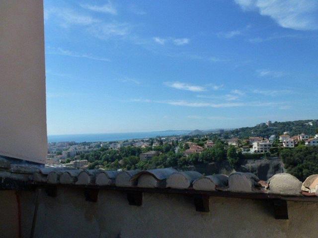 Cagnes Sur Mer, Haut De Cagnes, maison terrasse 84m² Cagnes sur Mer