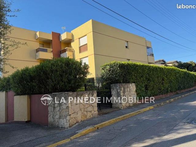 Cagnes sur Mer Lautin 2 pièces + garage + cave