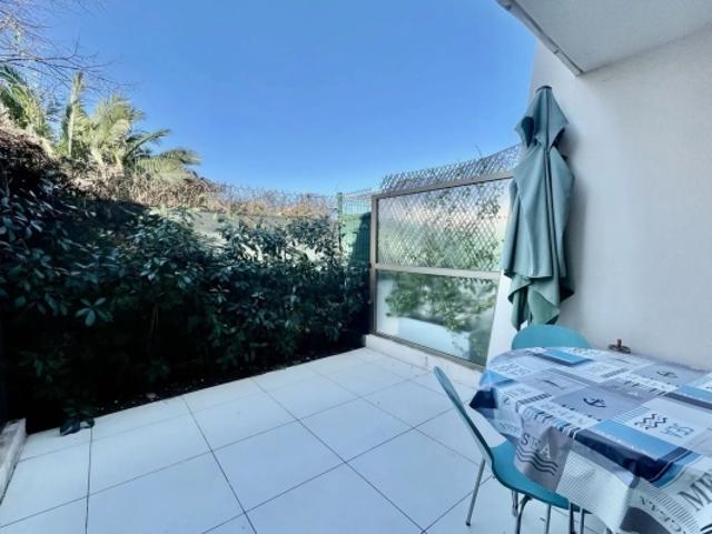 CAGNES SUR MER LES VESPINS STUDIO TERRASSE PARKING