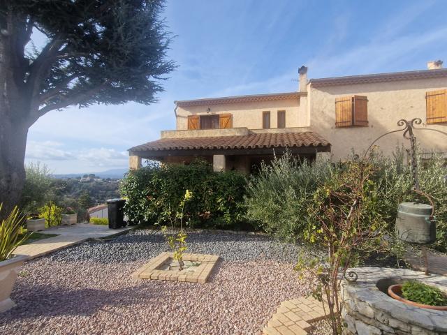 Cagnes sur mer Montaleigne Villa 113 m2