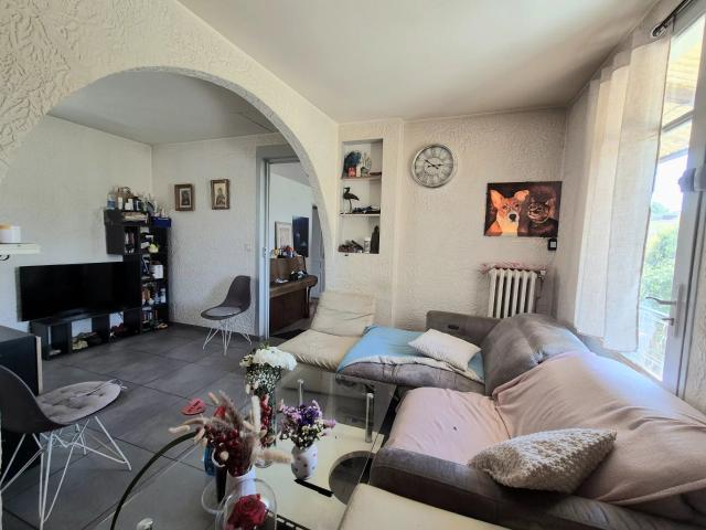Cagnes Sur Mer Propriété De 2 Maisons Terrain Plat De 2. 204m² Cagnes sur Mer