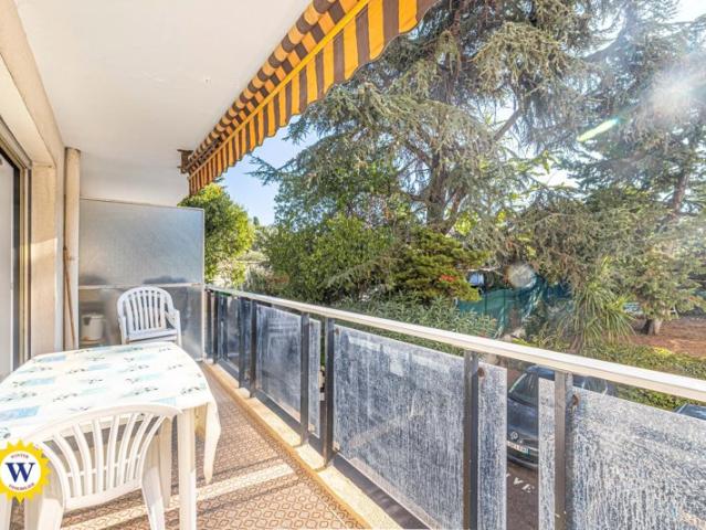 CAGNES SUR MER STUDIO MEUBLE