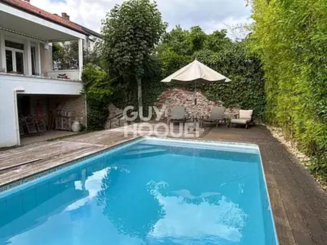 Cahors 46000 Achat / Vente maison 6 pièces t6 au dernier étage piscine
