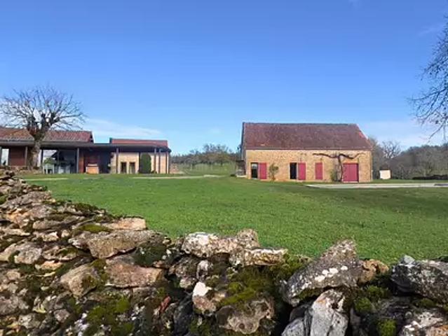 Cahors 46000 Achat / Vente maison 7 pièces t7 au dernier étage piscine