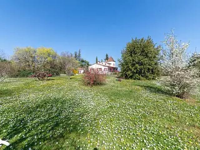 Cahors 46000 Achat / Vente maison 8 pièces t8 au dernier étage parking