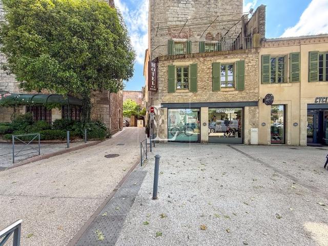 Cahors Centre Ville Immeuble Historique Renovee Garage Et. 391m² Cahors