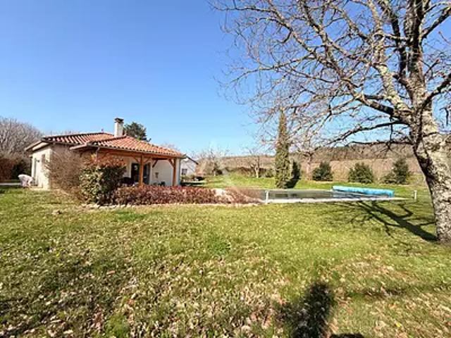 Caillac 46140 Achat / Vente maison 5 pièces t5 au dernier étage piscine