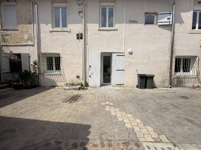 CAISSARGUES Maison de village T5