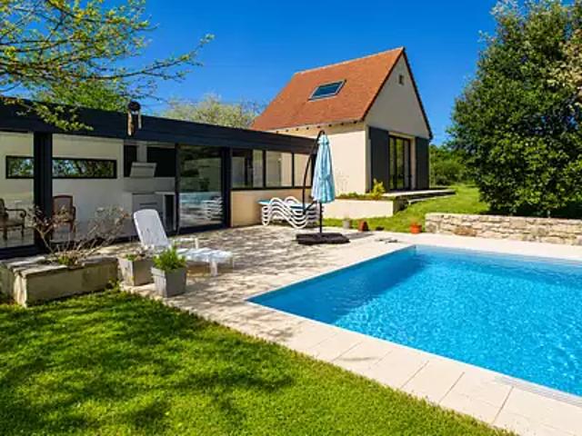 Cajarc 46160 Achat / Vente maison 6 pièces t6 au dernier étage piscine