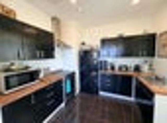 Calton Hill, 2 bedrooms, $530 pw