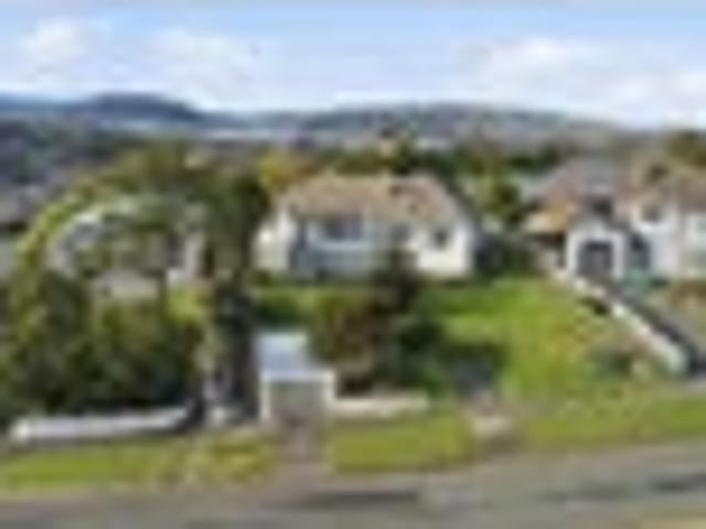 Calton Hill, 2 bedrooms, $520 pw