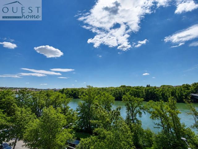Caluire limite Lyon 4 / Lyon 6 Appartement de caractère 130 m2 Vue Rhône, parc de la Tête d’Or, sans vis à