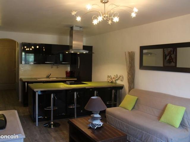 CALVI APPARTEMENT DE STANDING MEUBLE 30M2 + CAVE RESIDENCE PRIVEE IDEAL INVESTISSEMENT a SAISIR.