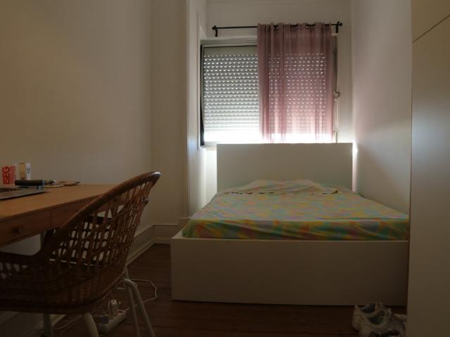Calçada Necessidades 20 3E Room 1 7 1