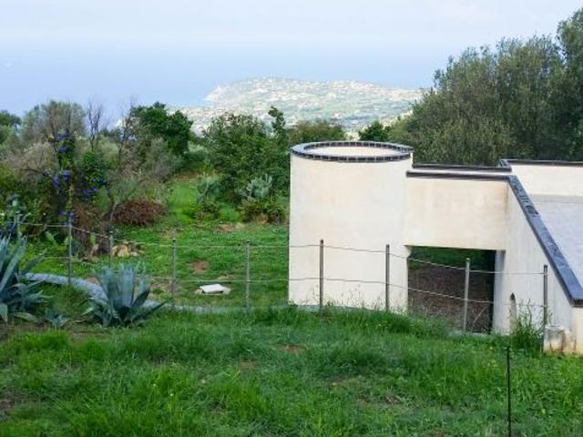 Calabria, Costa delgi Dei, villa vista mare