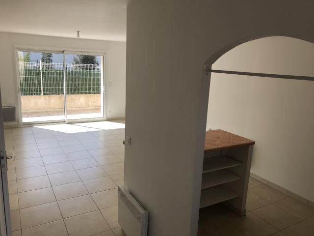 CALAS maison T3 avec TERRASSE