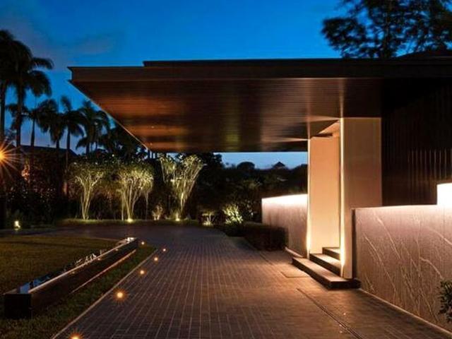 Caldecott Hill Estate D11, Detached