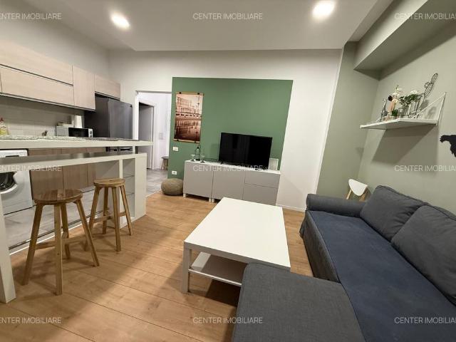 CALEA VICTORIEI, 2 camere, etaj 5, 50 mp, centrala bloc, cochet, deosebit