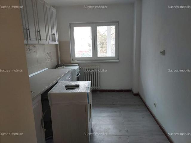 CALEA MOSILOR ideal salon masaj.beauty,3 CAM,ET1,locuinta,/birou,500 euro