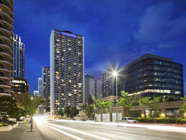 Calgary Place Apartments 1 Bedroom Apartment for Rent at 609 8 St Sw, Calgary, AB T2P 2A6 Downtown Calgary