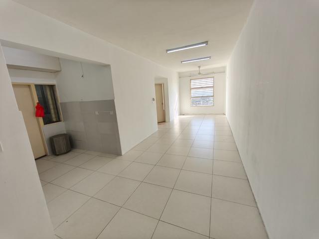 Calisa Residence Below Market Non Bumi 883sqft 3 Rooms Puchong