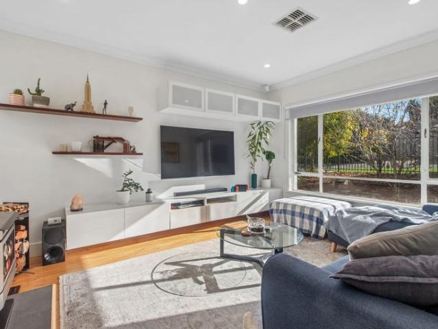 Call Hobart Crescent, Banksia Park Home!