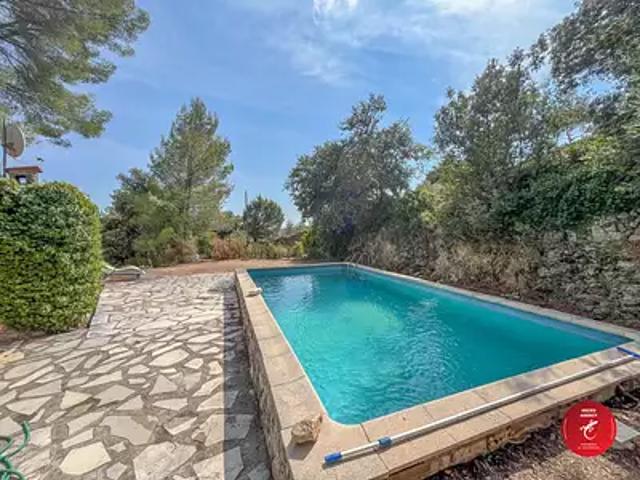 Callas 83830 Achat / Vente maison 4 pièces t4 piscine terrasse