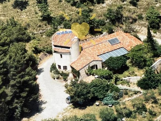CALLAS: Villa de 250 m2 sur 12 hectares vue jusqu'à la mer