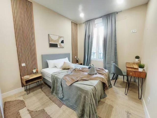 Calle Antonio Toledano, Madrid, Community of Madrid 28028