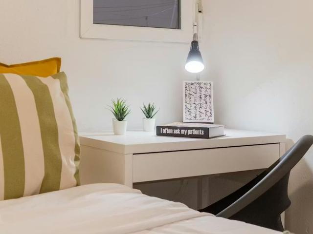 Calle Buenos Aires, Valencia, Valencian Community 46006