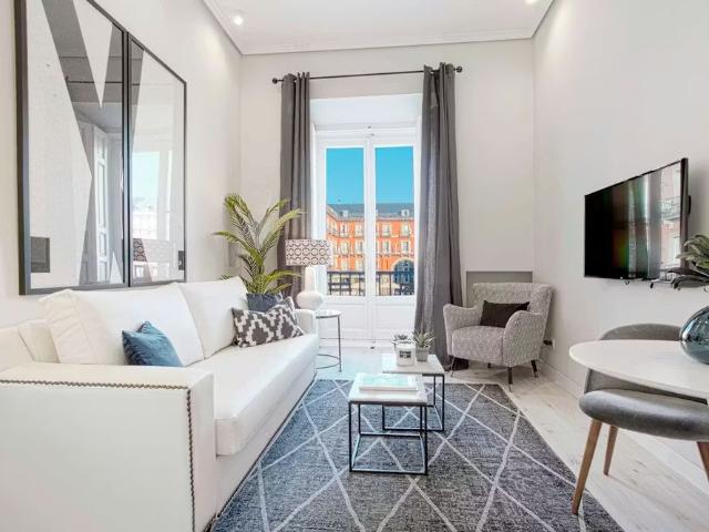 Calle de Toledo, Madrid, Community of Madrid 28005