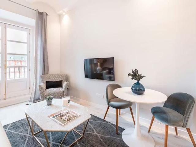 Calle de Toledo, Madrid, Community of Madrid 28005