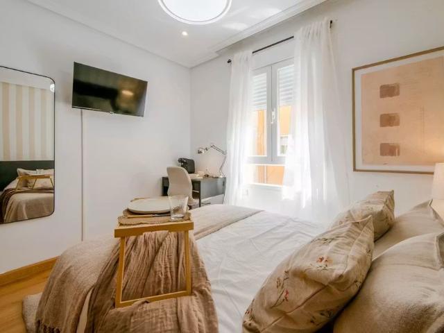Calle de Torrelaguna, Madrid, Community of Madrid 28043