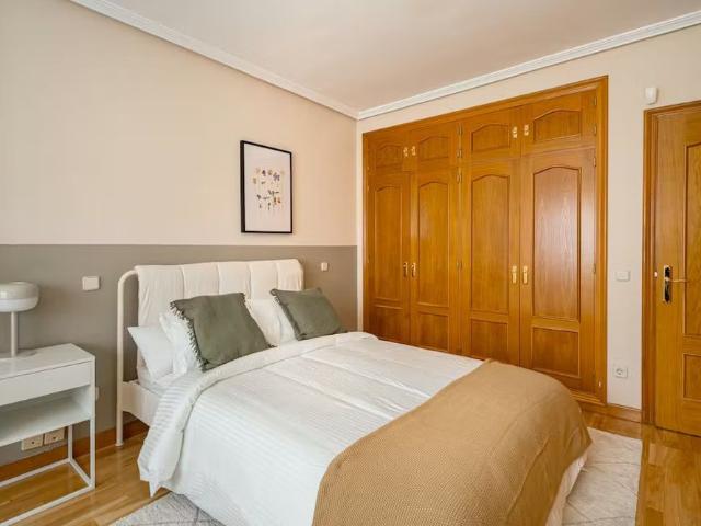 Calle de Umbría, Madrid, Community of Madrid 28043