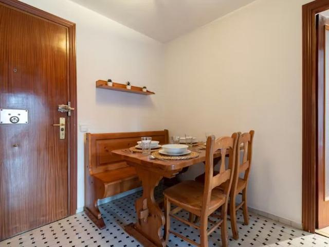 Calle de Valderribas, Madrid, Community of Madrid 28007