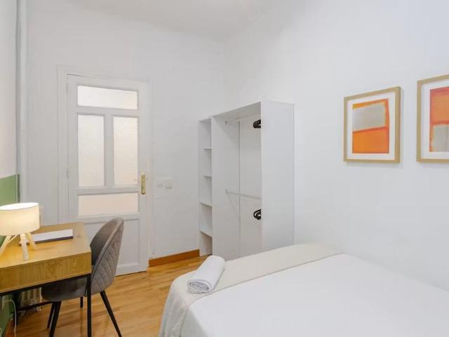 Calle de Vallehermoso, Madrid, Community of Madrid 28015