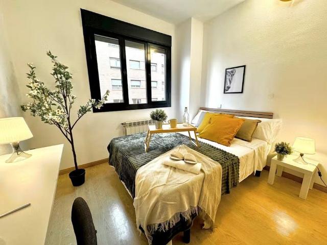 Calle de Vicente Blasco Ibez, Madrid, Community of Madrid 28050