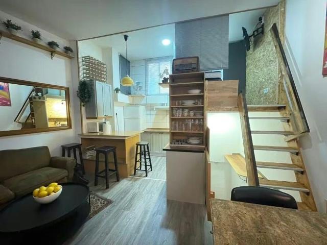 Calle de Villaamil, Madrid, Community of Madrid 28039