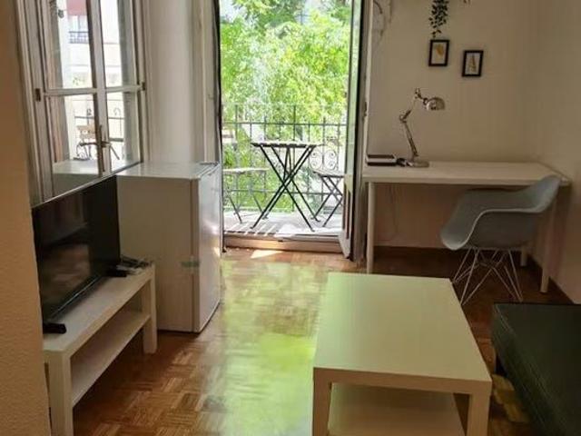 Calle de Altamirano, Madrid, Community of Madrid 28008