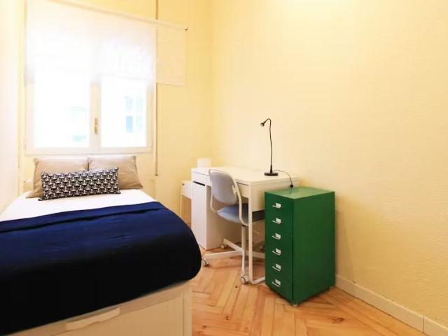 Calle de Amado Nervo, Madrid, Community of Madrid 28007