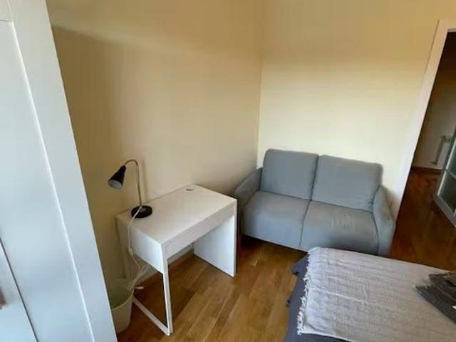 Calle de Amaltea, Madrid, Community of Madrid 28045