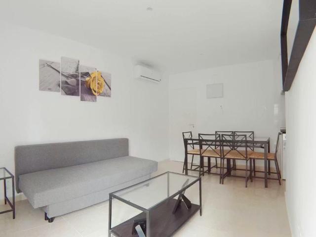 Calle de Antonio Prieto, Madrid, Community of Madrid 28026