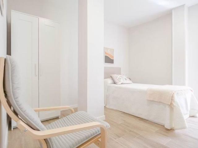 Calle de Antonio Prieto, Madrid, Community of Madrid 28026