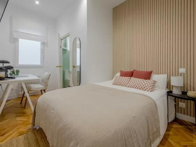 Calle de Atocha, Madrid, Community of Madrid 28012