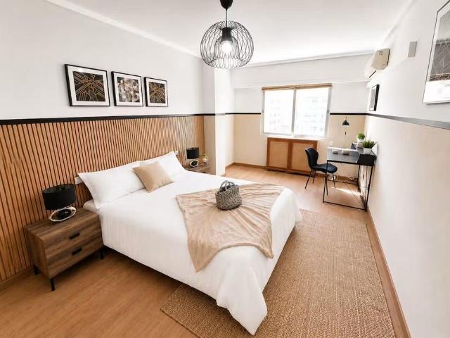 Calle de Beatriz de Bobadilla, Madrid, Community of Madrid 28040